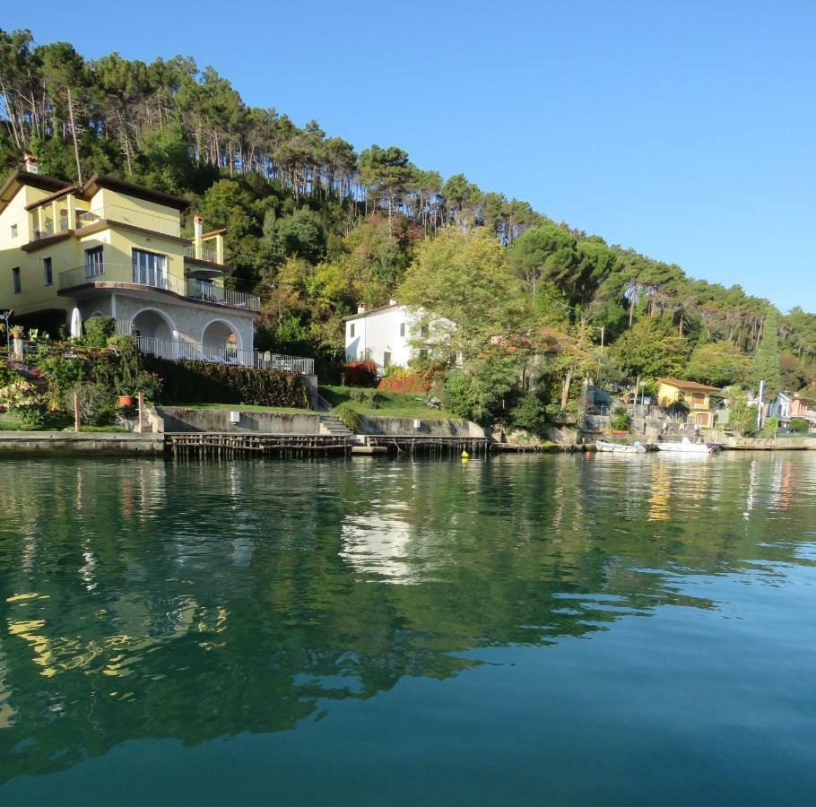 Alla Foce Del Magra - Appartamenti Sul Fiume Con Posto Barca Vicino Cinque Terre Ameglia Exterior photo